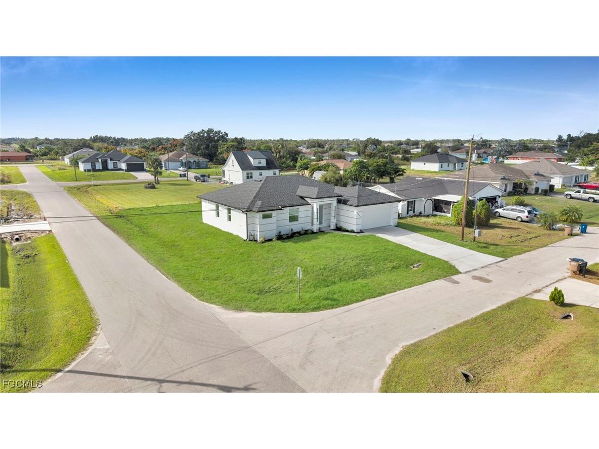 2601 44th Street SW Lehigh Acres FL 33976 2025017604 image38