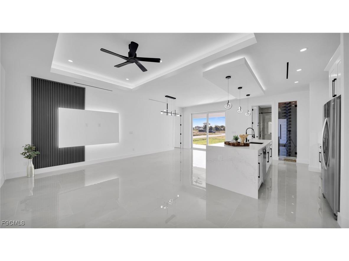 2601 44th Street SW Lehigh Acres FL 33976 2025017604 image5