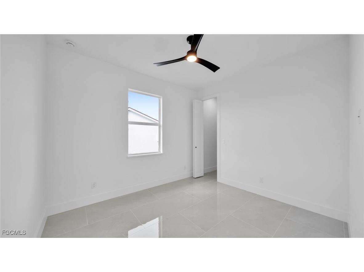 2601 44th Street SW Lehigh Acres FL 33976 2025017604 image8