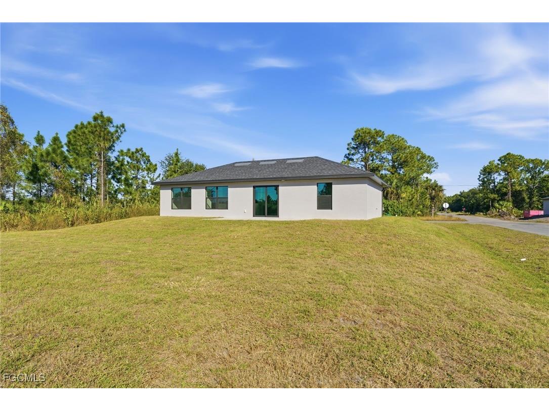 2601 48th Street W Lehigh Acres FL 33971 2025020283 image4
