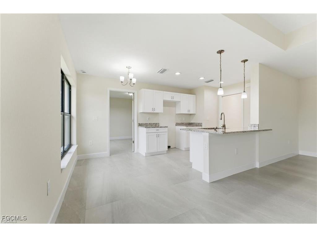 2601 48th Street W Lehigh Acres FL 33971 2025020283 image5