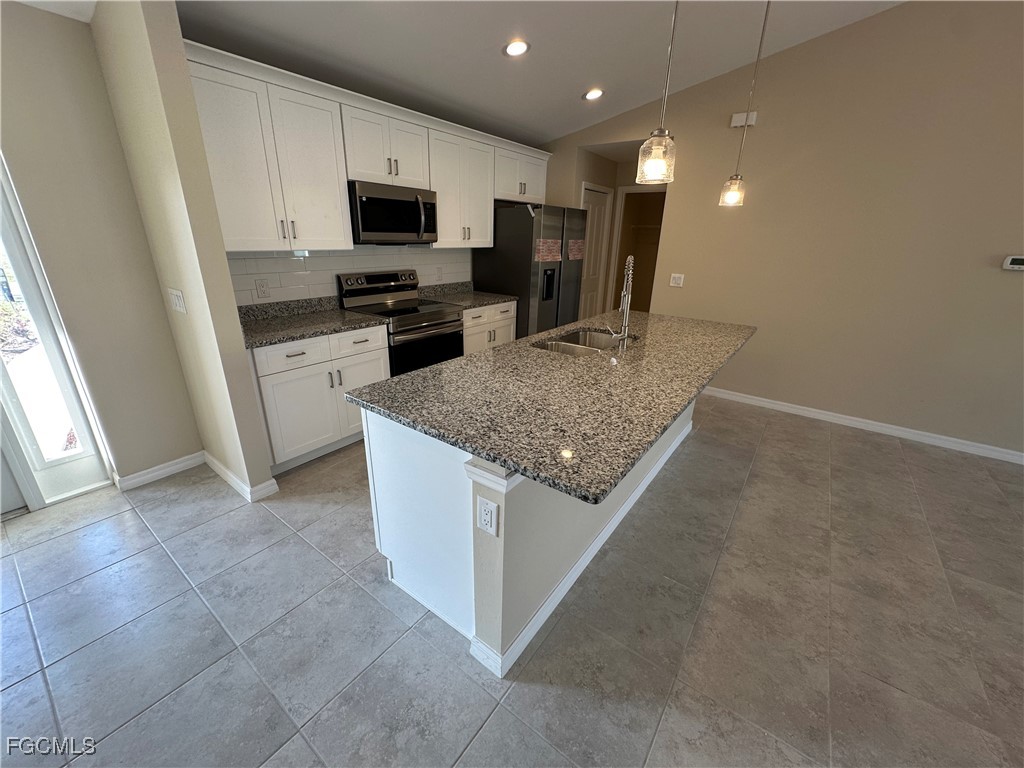 2601 NW 26th Terrace Cape Coral FL 33993 2025016865 image8