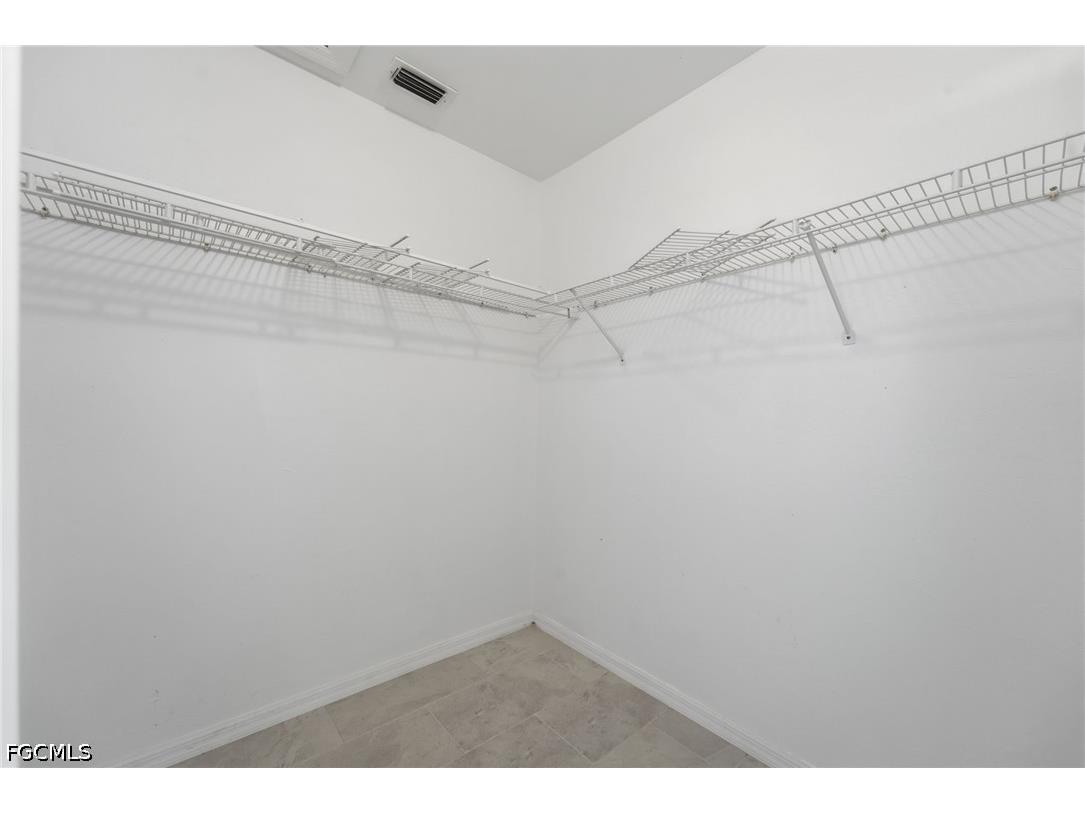 2601 SW 37th Terrace Cape Coral FL 33914 2026018734 image20