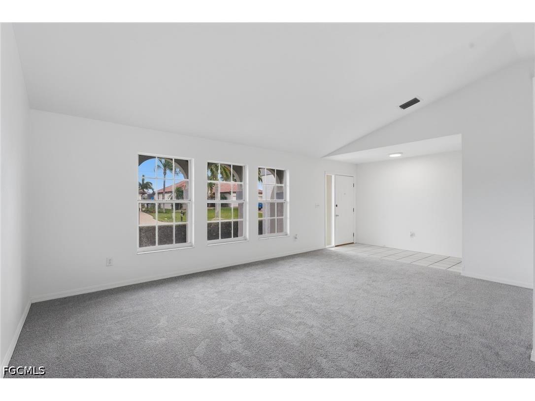 2601 SW 37th Terrace Cape Coral FL 33914 2026018734 image6