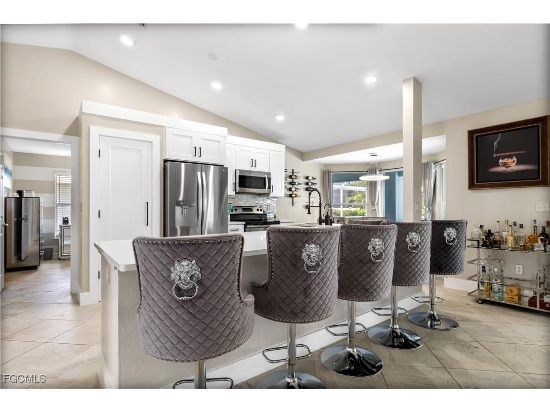 2601 SW 38th Terrace Cape Coral FL 33914 2025022733 image5