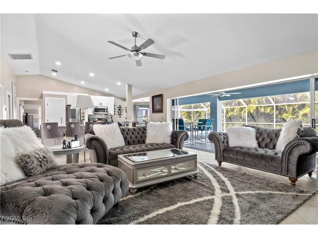 2601 SW 38th Terrace Cape Coral FL 33914 2025022733 image6