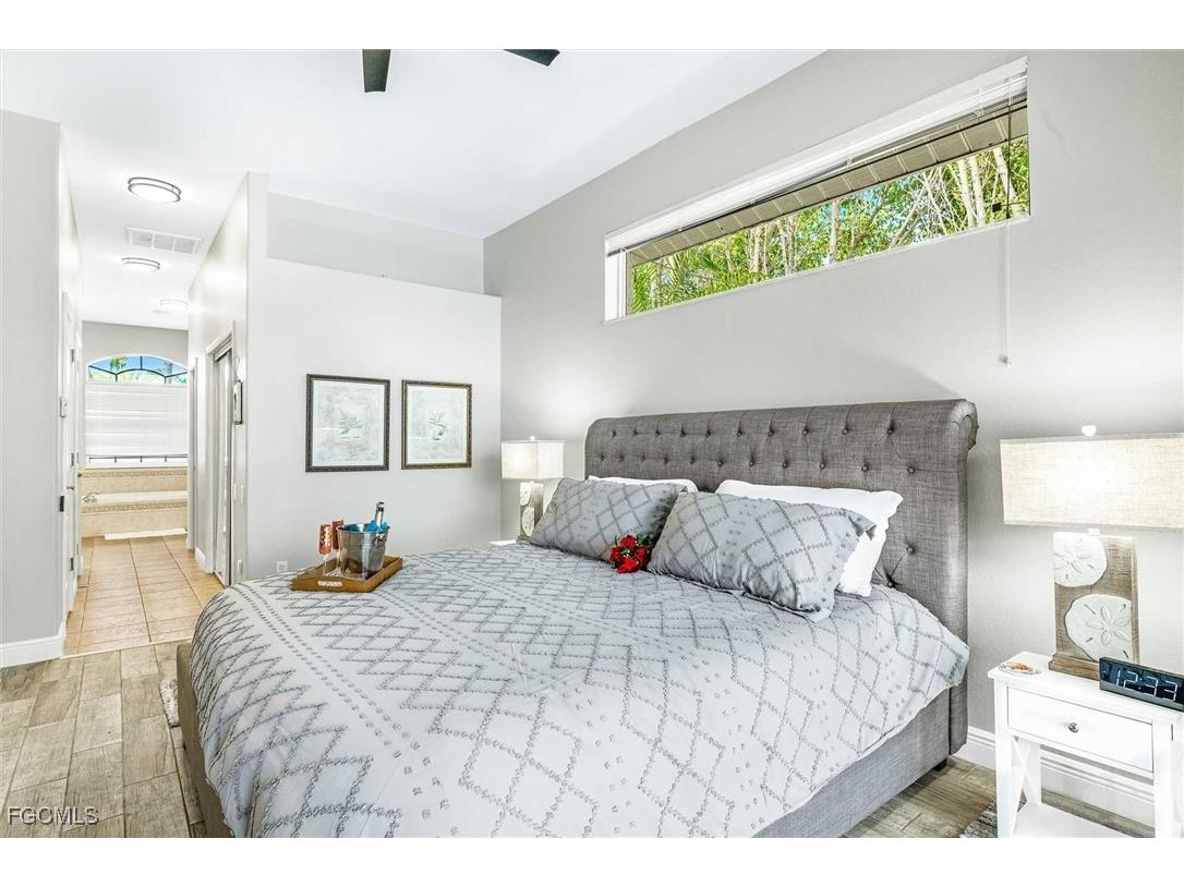 2601 SW 39th Terrace Cape Coral FL 33914 2025010114 image11