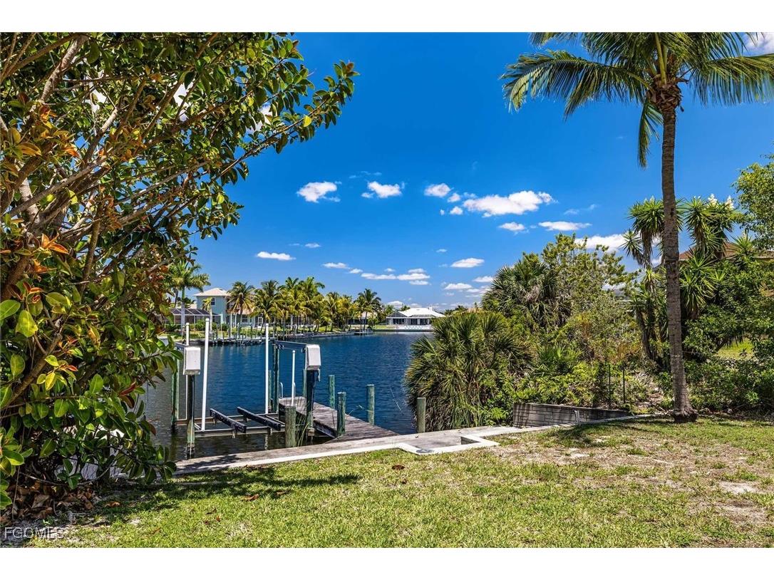 2601 SW 39th Terrace Cape Coral FL 33914 2025010114 image24