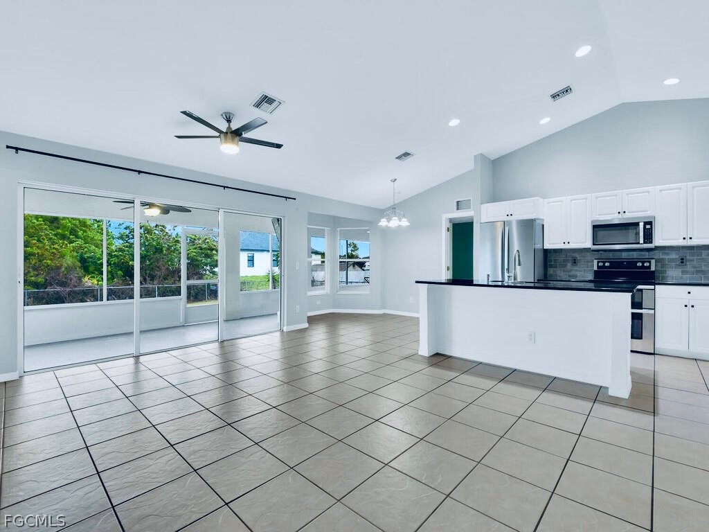 2602 15th Street SW Lehigh Acres FL 33976 2026010030 image4