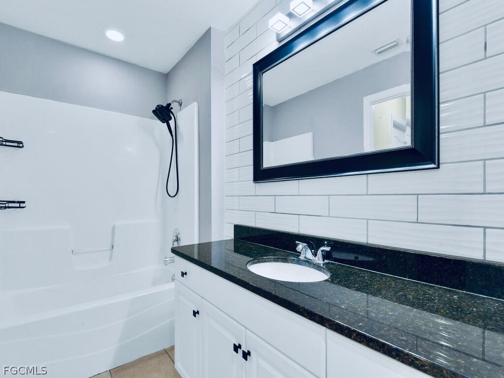 2602 15th Street SW Lehigh Acres FL 33976 2026010030 image8