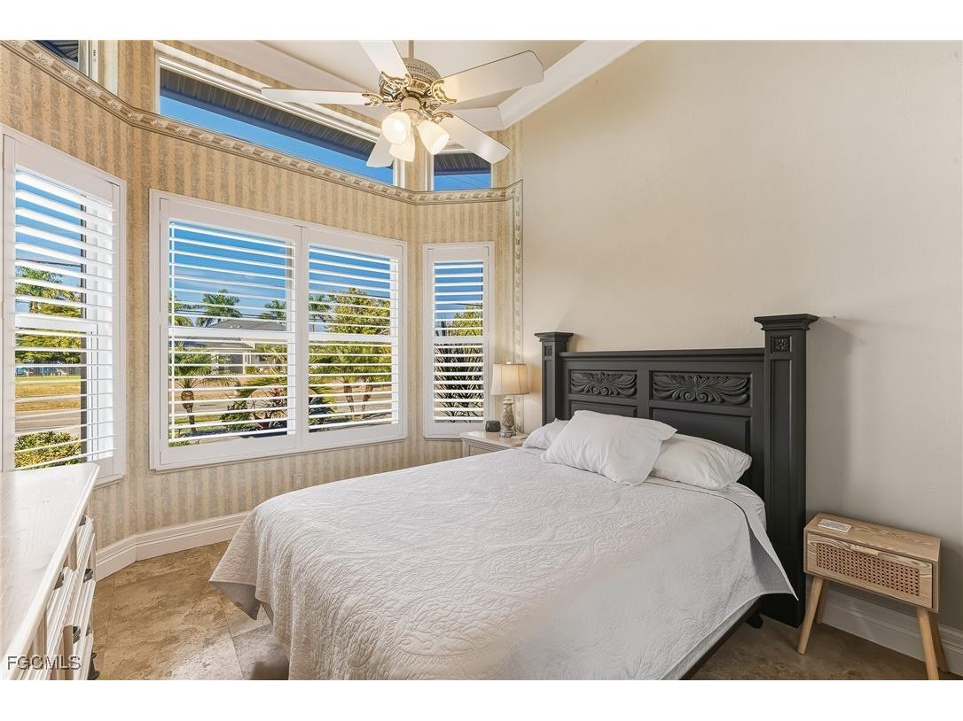 2602 Cape Coral Parkway W Cape Coral FL 33914 2025023555 image20