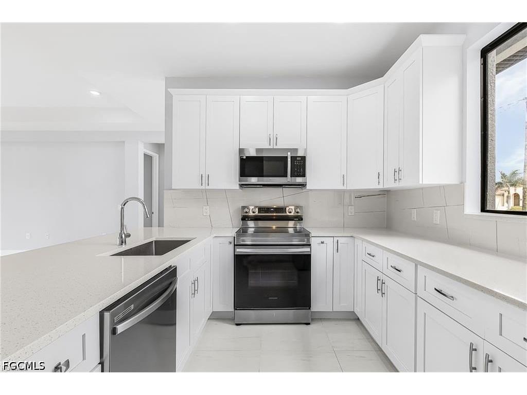 2602 Diplomat Parkway W Cape Coral FL 33993 2026029009 image13