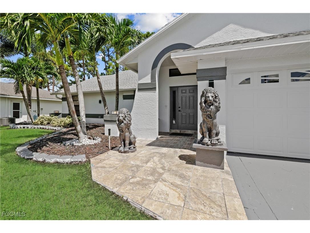 2602 Elva Place Lehigh Acres FL 33971 2025009185 image4