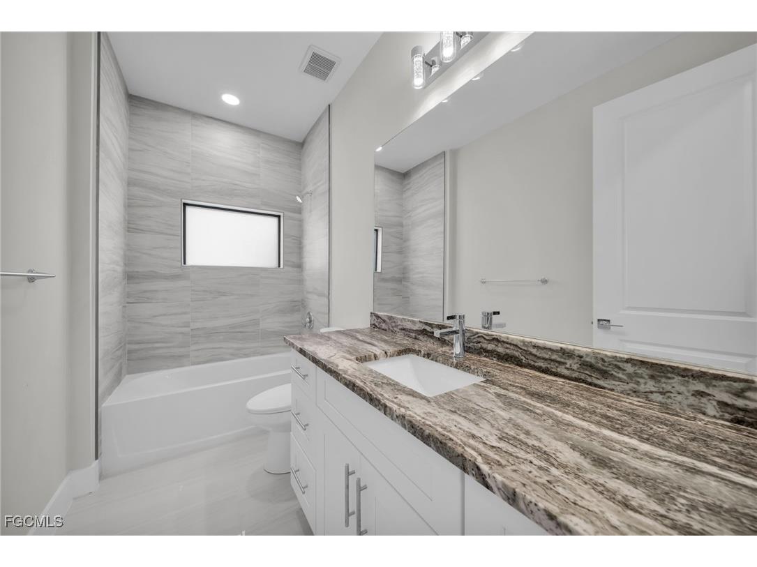 2602 NE 1st Place Cape Coral FL 33909 2025017344 image20