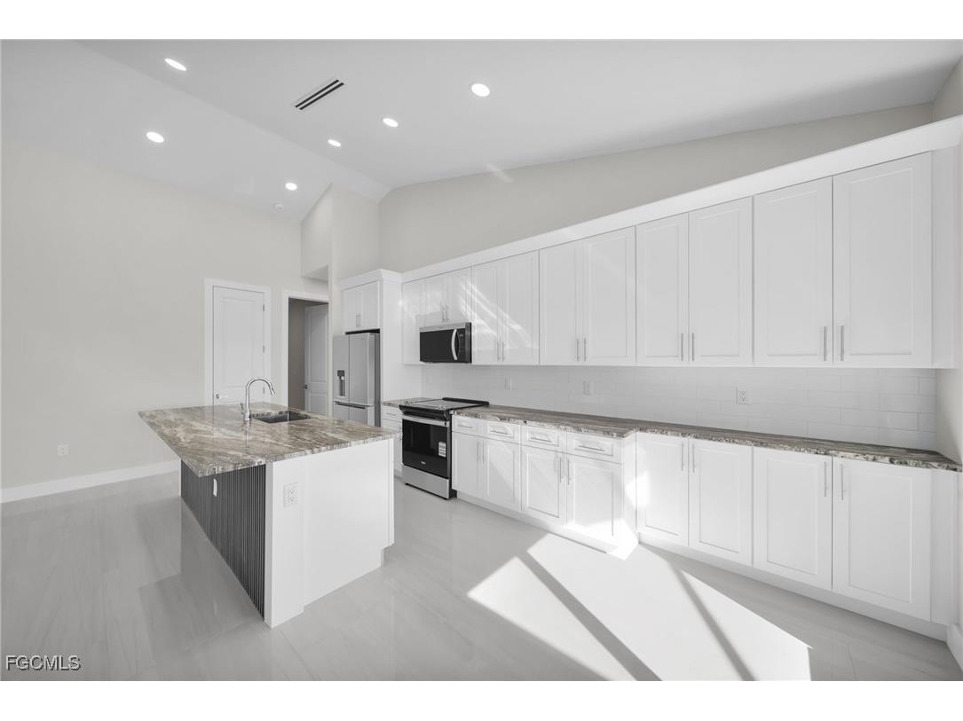 2602 NE 1st Place Cape Coral FL 33909 2025017344 image22