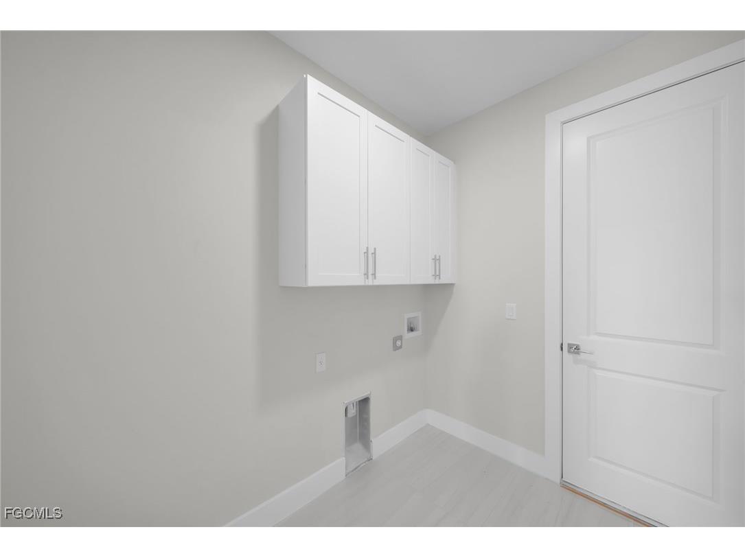 2602 NE 1st Place Cape Coral FL 33909 2025017344 image24