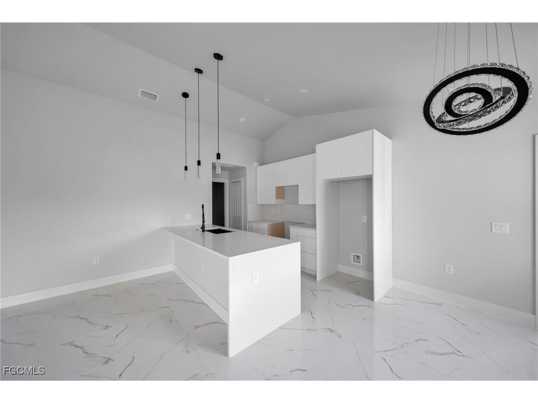 2603 36th Street SW Lehigh Acres FL 33976 2025020879 image7