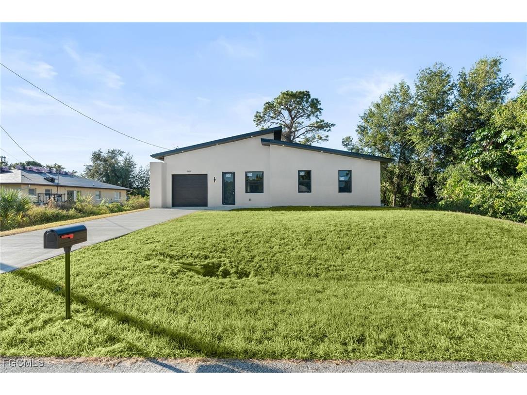 2603 3rd Street SW Lehigh Acres FL 33976 2026003387 image1