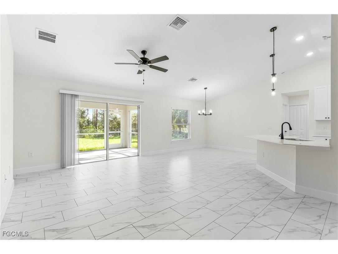 2603 53rd Street SW Lehigh Acres FL 33976 2025020068 image8