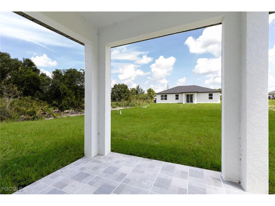 2604 18th Street W Lehigh Acres FL 33971 2025007511 image2