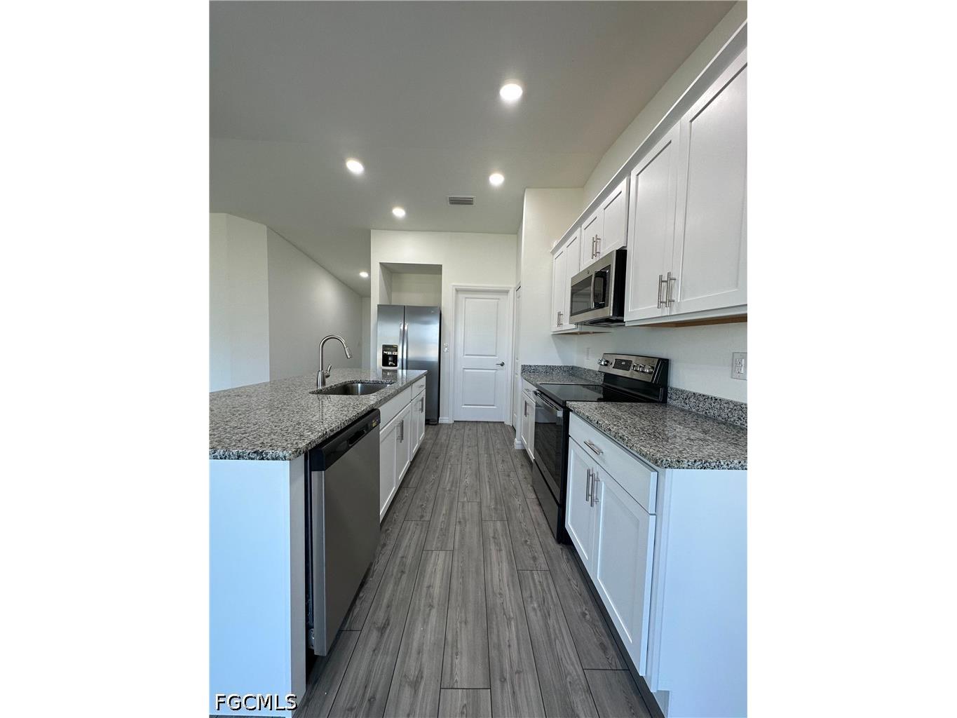 2604 NW 8th Place Cape Coral FL 33993 2026018395 image8