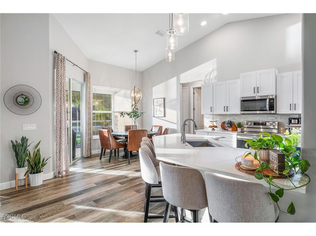 2604 SW 10th Avenue Cape Coral FL 33914 2025024989 image10