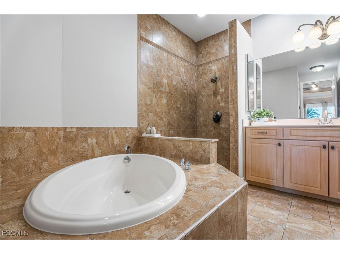 2604 SW 10th Avenue Cape Coral FL 33914 2025024989 image23