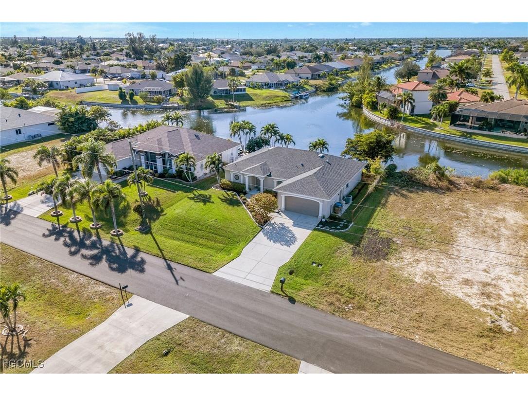 2604 SW 10th Avenue Cape Coral FL 33914 2025024989 image44