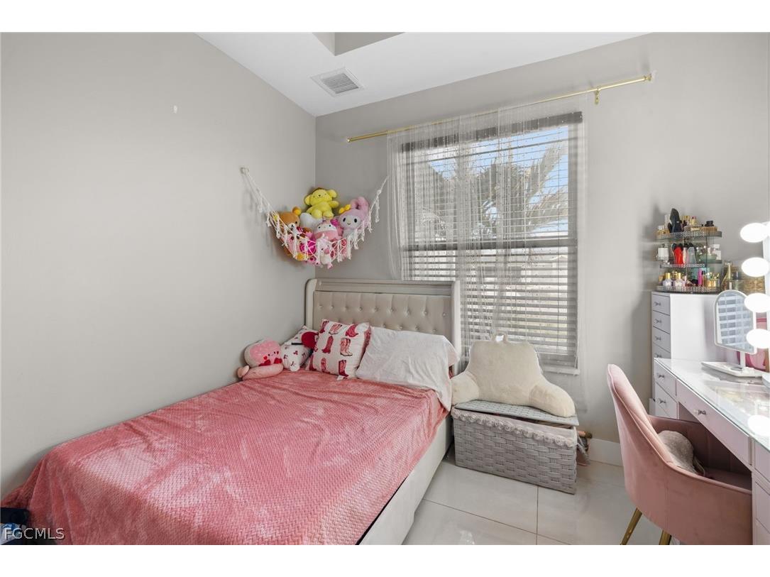 2605 30th Street SW Lehigh Acres FL 33976 2026010925 image7