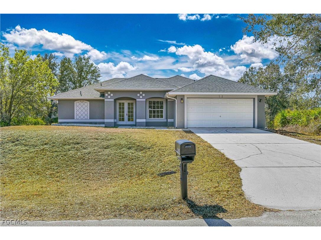 2605 63rd Street W Lehigh Acres FL 33971 2026002712 image1