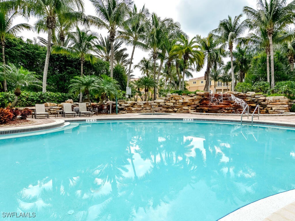 2605 Estrella Court #PH-3 Naples FL 34109 225038634 image16