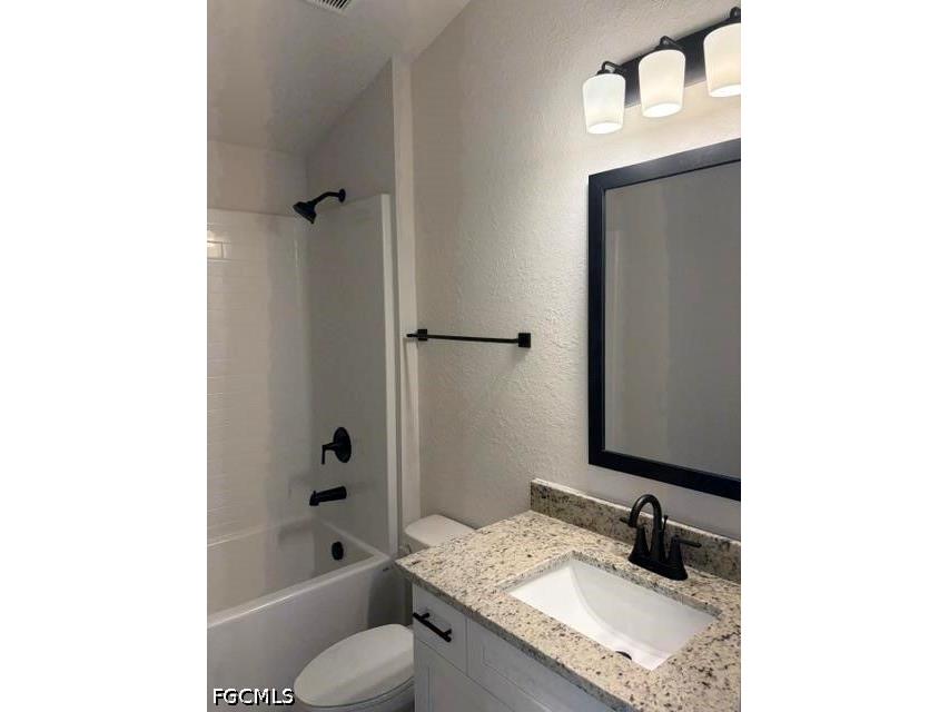 2605 NE 1st Place Cape Coral FL 33909 2025024647 image19