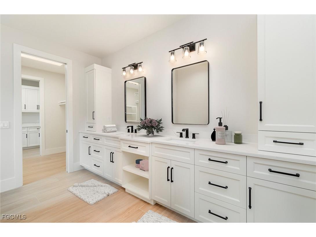 2605 SW 37th Street Cape Coral FL 33914 2025025729 image13