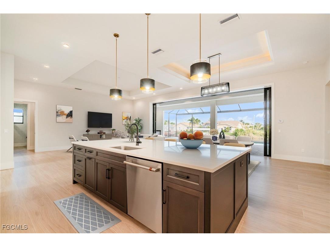 2605 SW 37th Street Cape Coral FL 33914 2025025729 image4