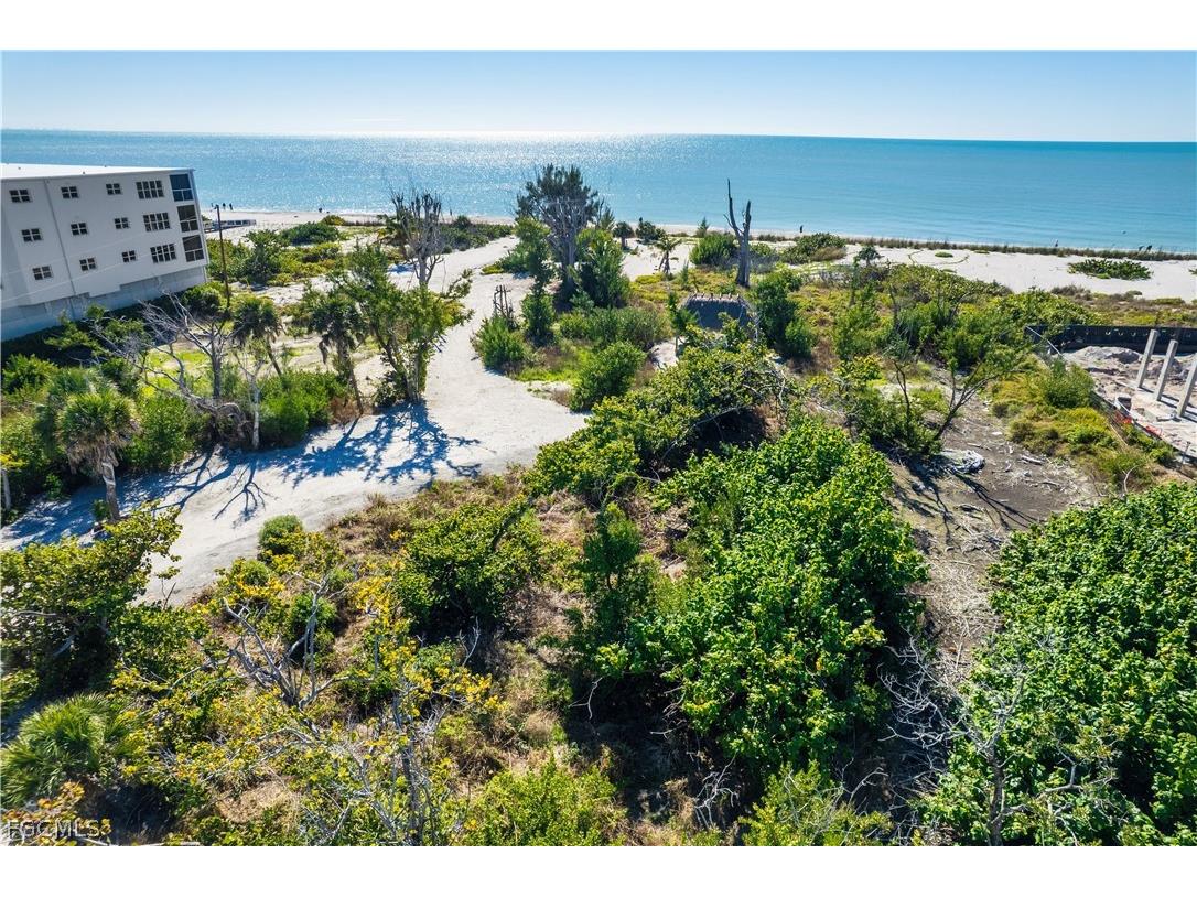 2605 W Gulf Drive Sanibel FL 33957 2026013291 image7