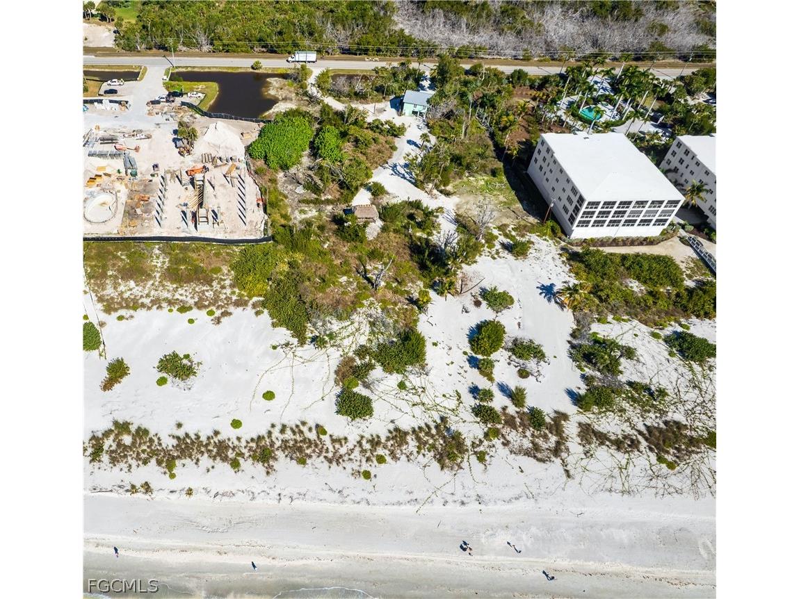 2605 W Gulf Drive Sanibel FL 33957 2026013291 image8
