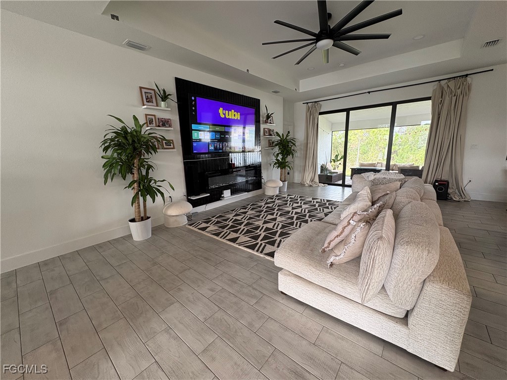 2606 10th Street SW Lehigh Acres FL 33976 2025020607 image6