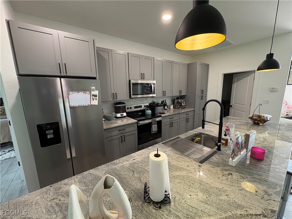 2606 10th Street SW Lehigh Acres FL 33976 2025020607 image9