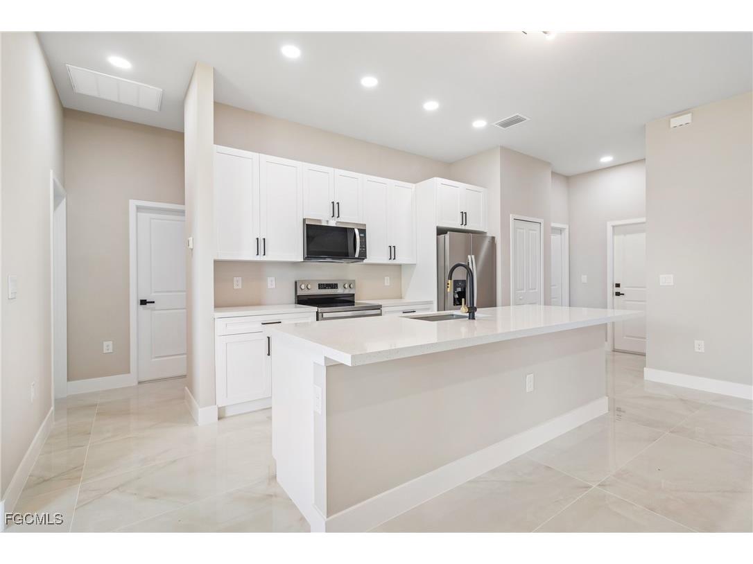 2606 25th Street SW Lehigh Acres FL 33976 2025004341 image13