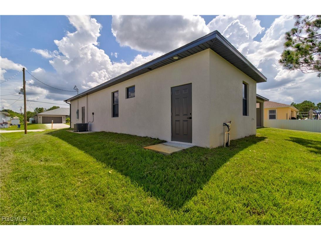 2606 25th Street SW Lehigh Acres FL 33976 2025004341 image40