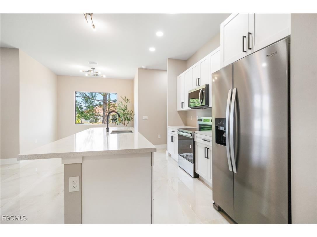 2606 25th Street SW Lehigh Acres FL 33976 2026006234 image8