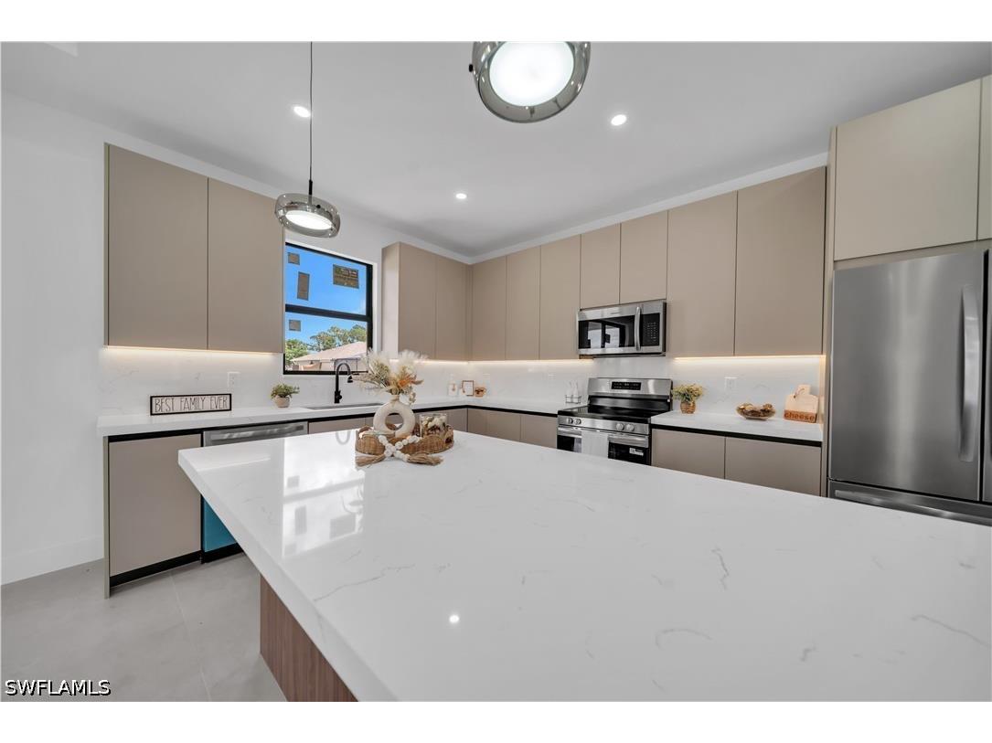 2606 40th Street SW Lehigh Acres FL 33976 226017245 image10