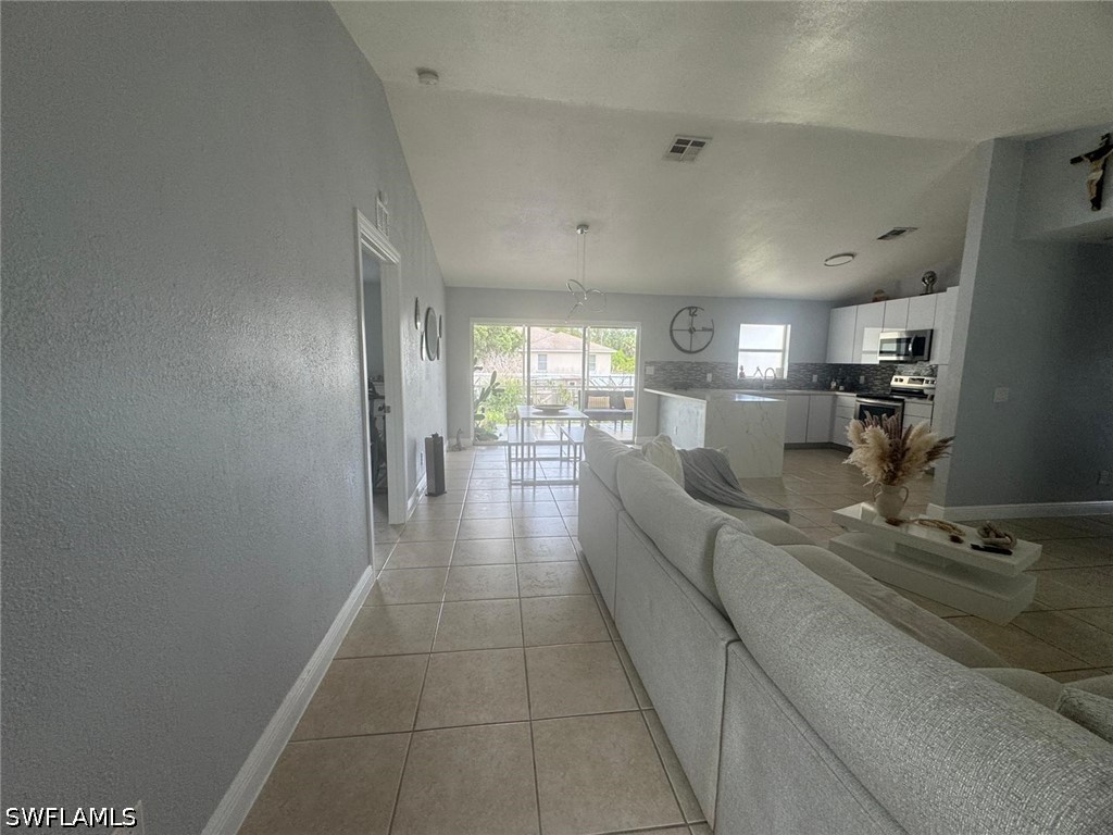  Lehigh Acres FL 33971 226021694 image3