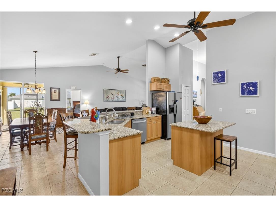 2606 Beach Parkway W Cape Coral FL 33914 2025011472 image10