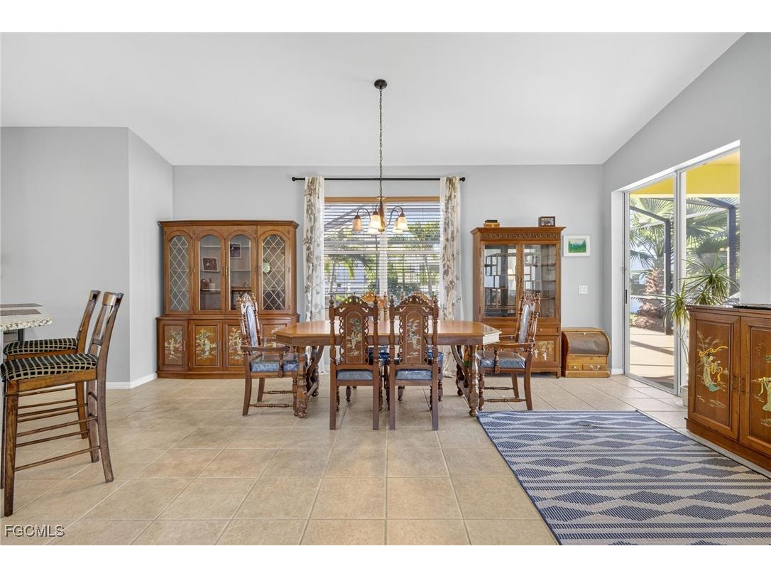 2606 Beach Parkway W Cape Coral FL 33914 2025011472 image15