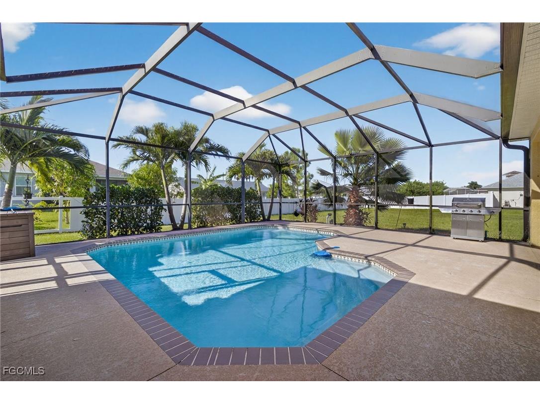 2606 Beach Parkway W Cape Coral FL 33914 2025011472 image29