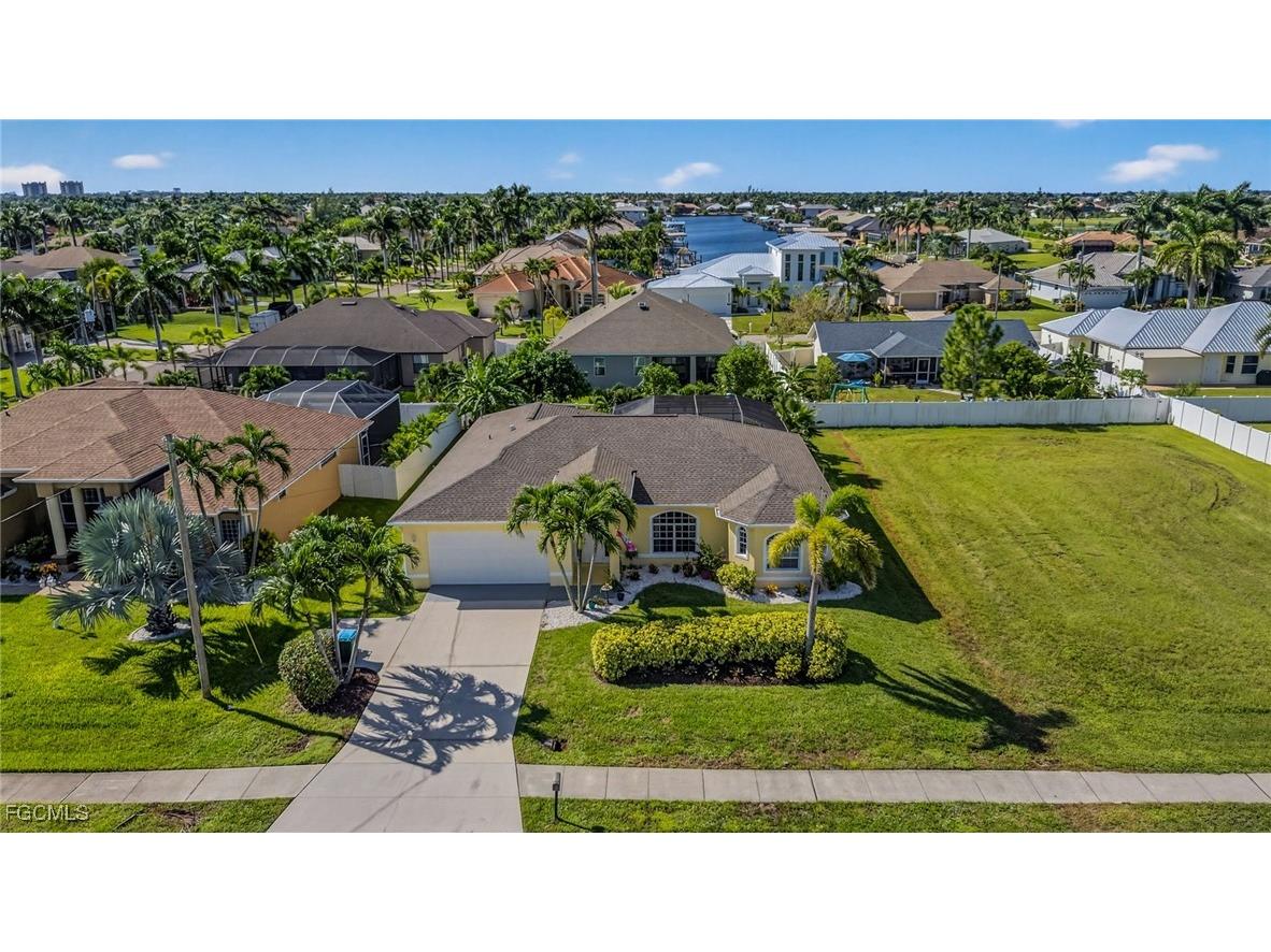 2606 Beach Parkway W Cape Coral FL 33914 2025011472 image33