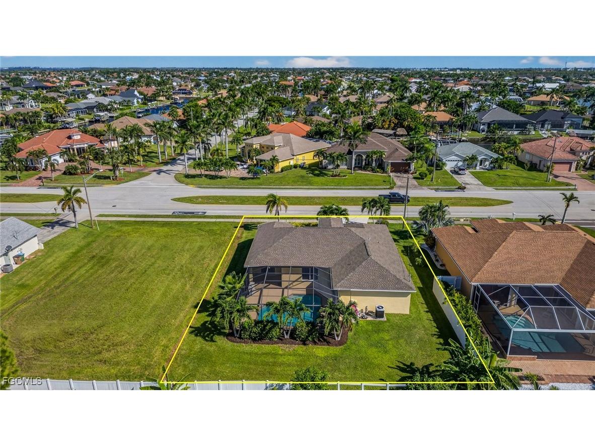 2606 Beach Parkway W Cape Coral FL 33914 2025011472 image35