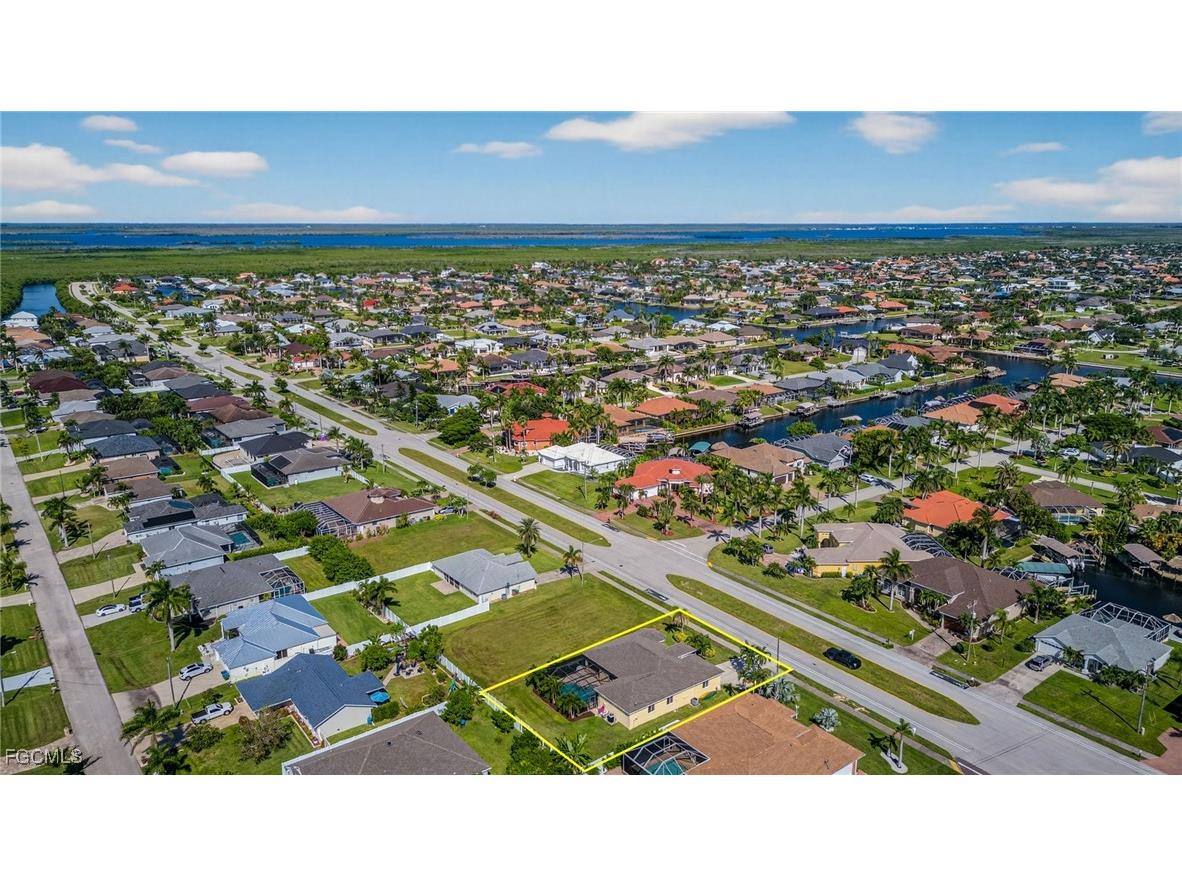 2606 Beach Parkway W Cape Coral FL 33914 2025011472 image39