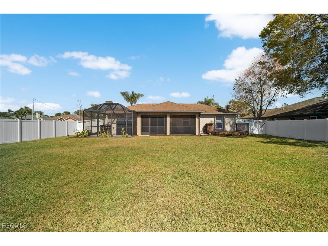 2607 8th Street W Lehigh Acres FL 33971 2025024384 image3